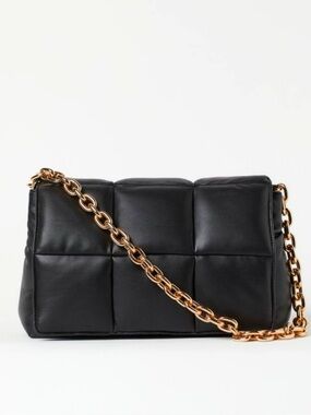 H&M Black Quilted Shoulder Bag with Gold Chain